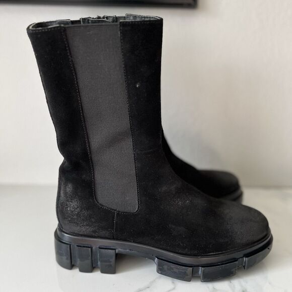 Free People Brooks Chelsea Boots Black Suede Lug Sole Elastic Sides 37 (7 US) - Picture 2 of 7